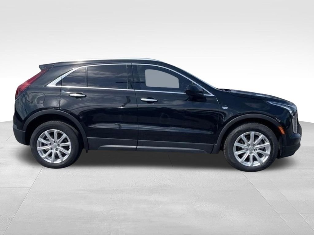 Used 2023 Black Cadillac Luxury image 6