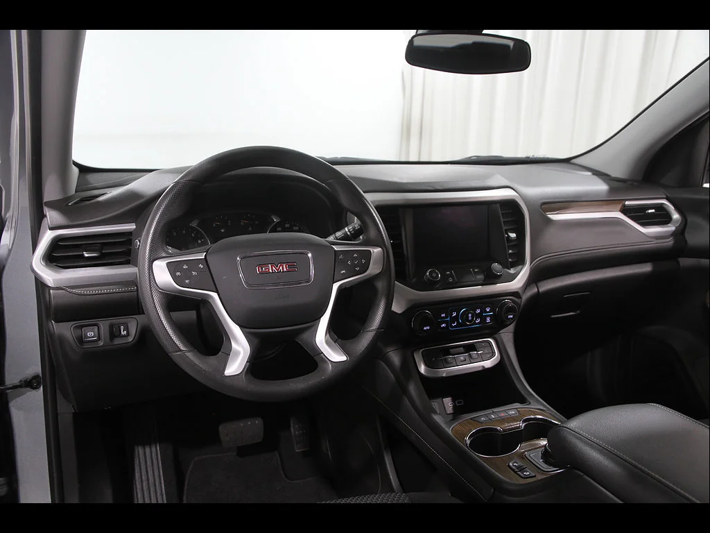 2023 GMC Acadia SLE - Photo 6