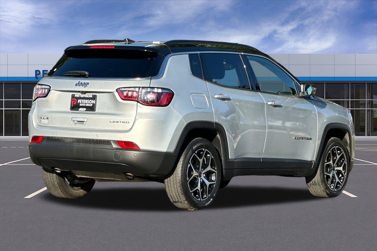 Used 2025 Silver Jeep Limited image 4