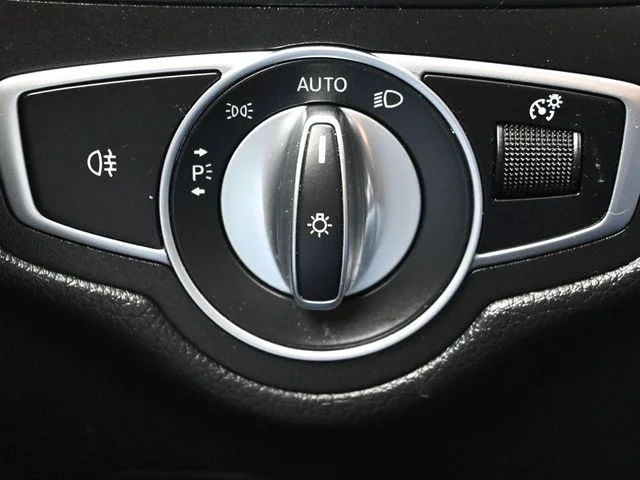 2020 Mercedes-Benz GLC GLC300 - Photo 22