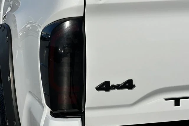 Used 2022 White Toyota SR image 27