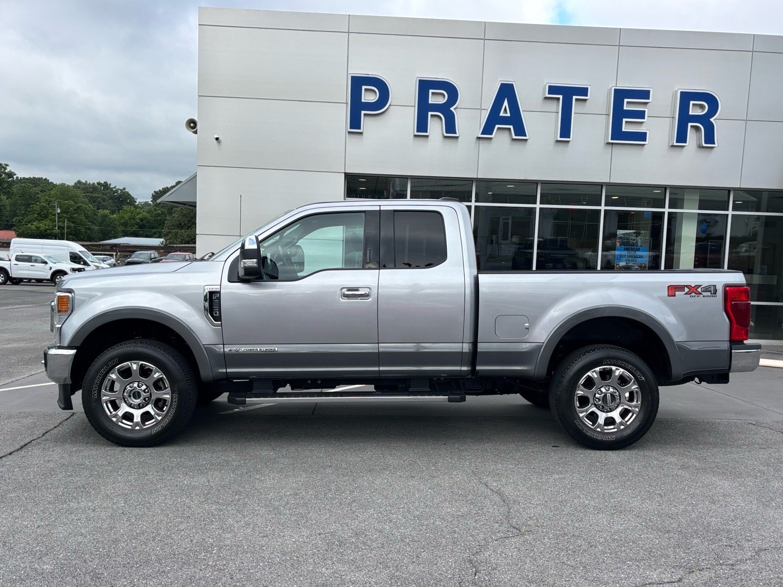 Used 2022 Iconic Silver Ford Lariat image 4