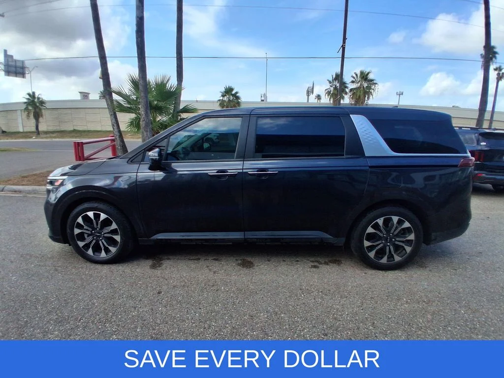 Used 2024 Gray Kia EX image 4