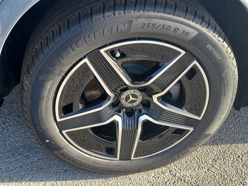 New 2026 Gray Mercedes-Benz GLC 300 image 7
