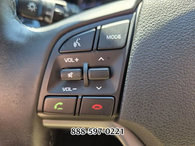 Used 2018 Red Hyundai Limited image 29
