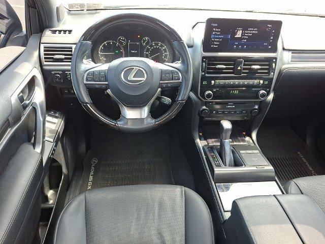 Used 2022  Lexus 460 image 8