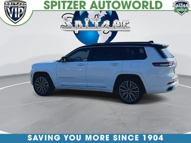 Used 2024 White Jeep Summit image 7