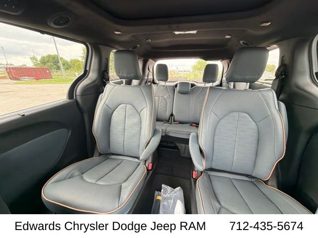 New 2027 Bright White Clear-Coat Exterior Paint Chrysler Pinnacle image 23