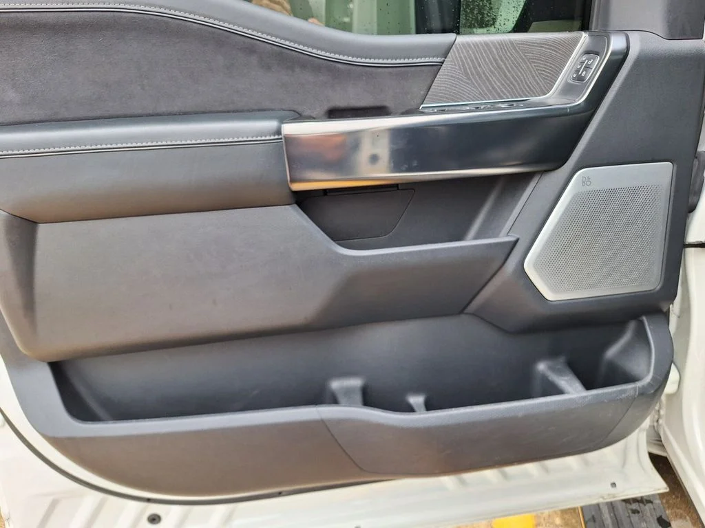Certified Used 2023 White Metallic Ford Platinum image 34
