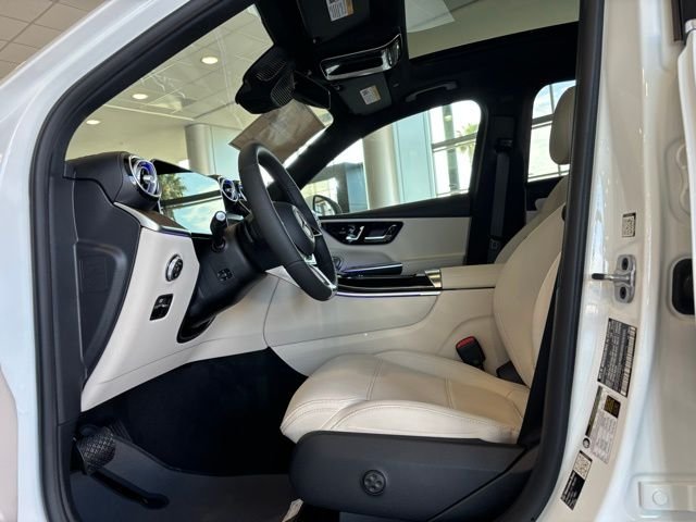 New 2026 Polar White Mercedes-Benz GLC 300 image 28