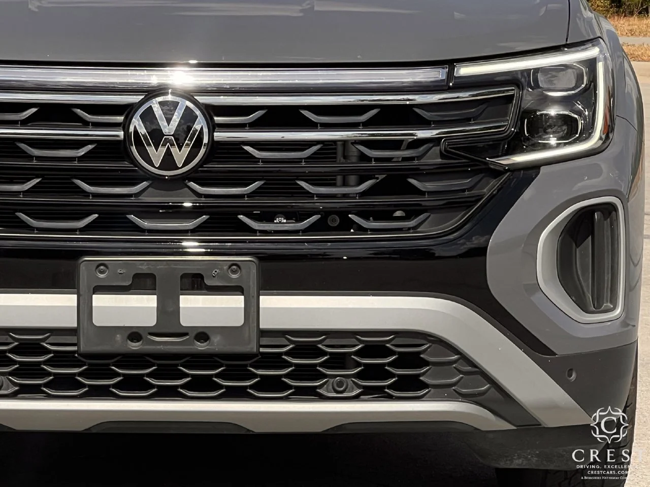 Used 2025 Pure Gray Volkswagen 2.0T Peak Edition image 8