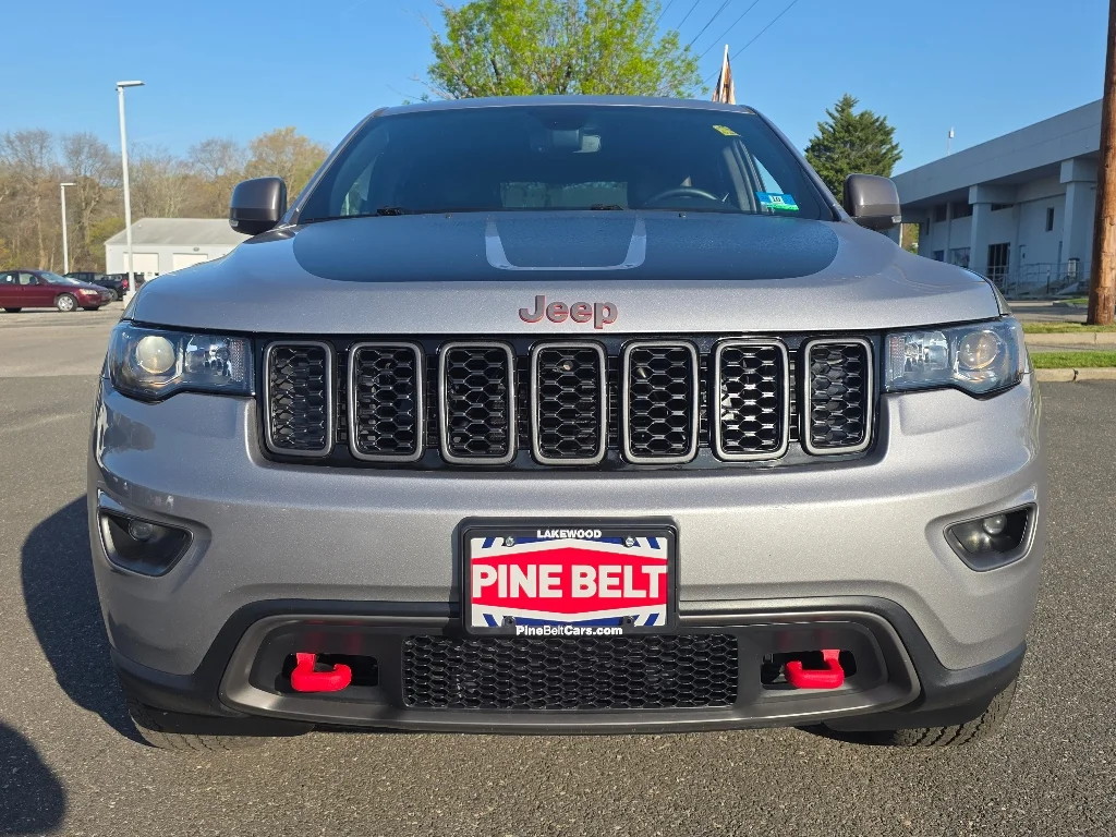 Used 2020 Billet Silver Metallic Clear Coat Jeep Trailhawk image 10