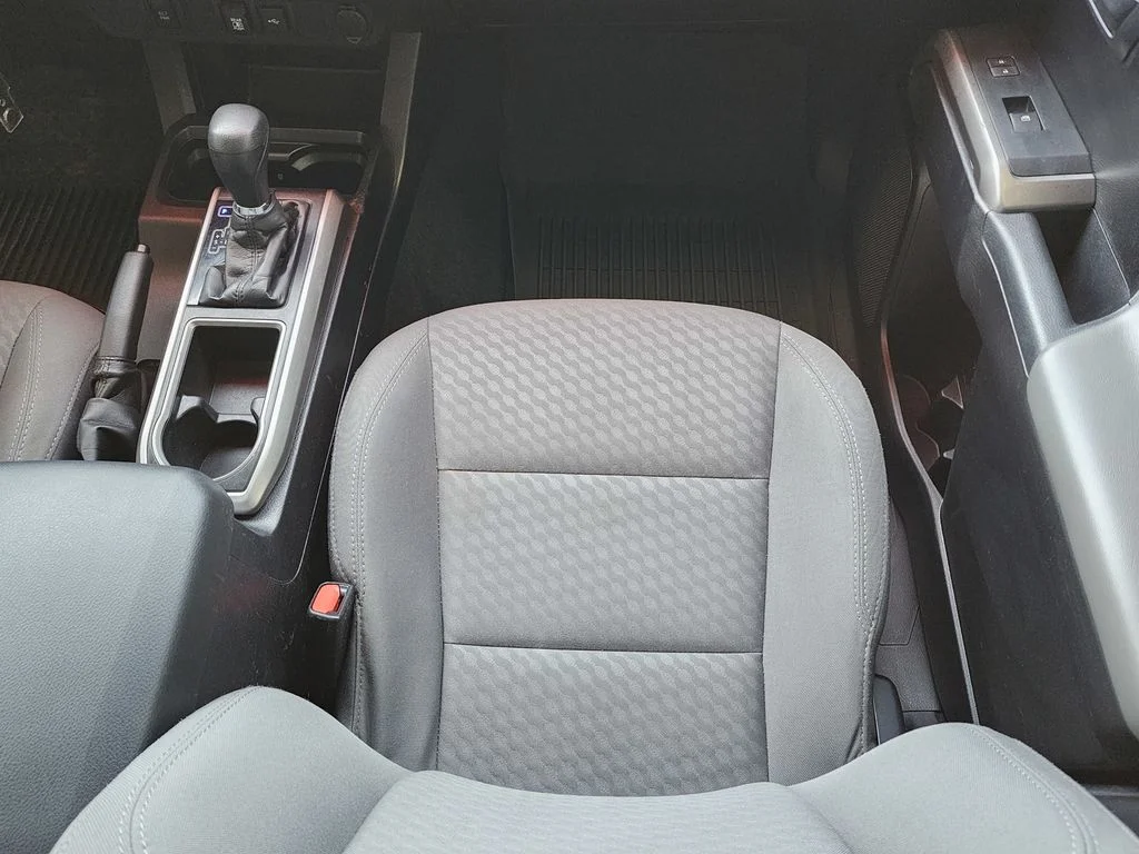 2021 Toyota Tacoma SR5 - Photo 13