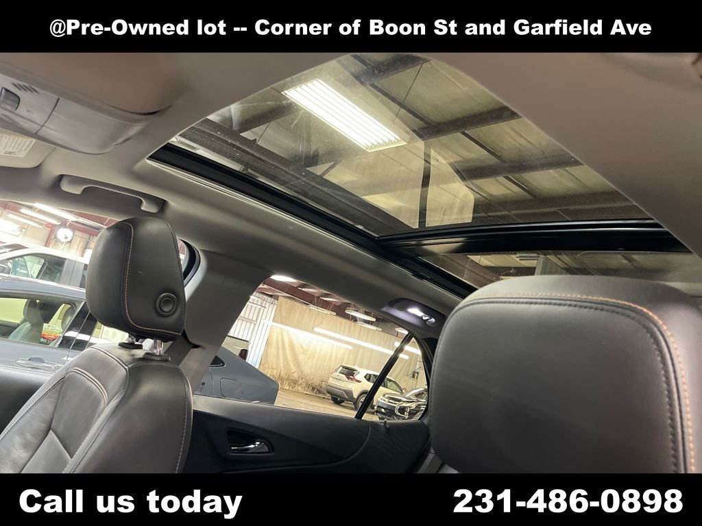 Used 2018 Gray Chevrolet Premier image 13