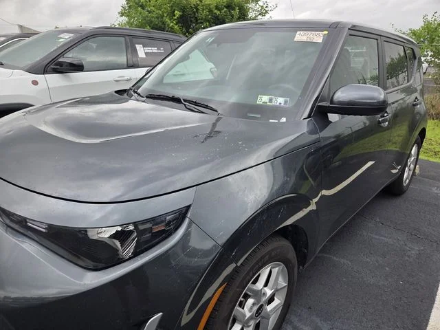 Used 2025 Gray Kia LX image 5