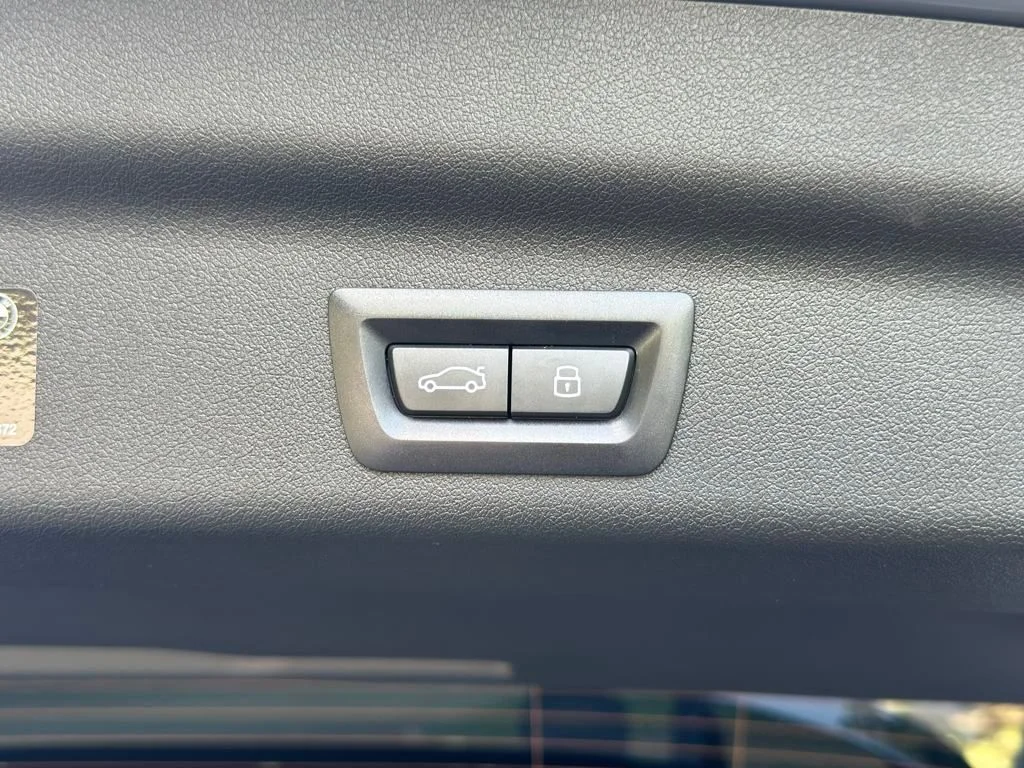 Used 2026 Storm Bay Metallic BMW xDrive28i image 18