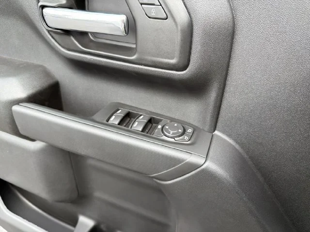 New 2026 Summit White GMC Pro image 22