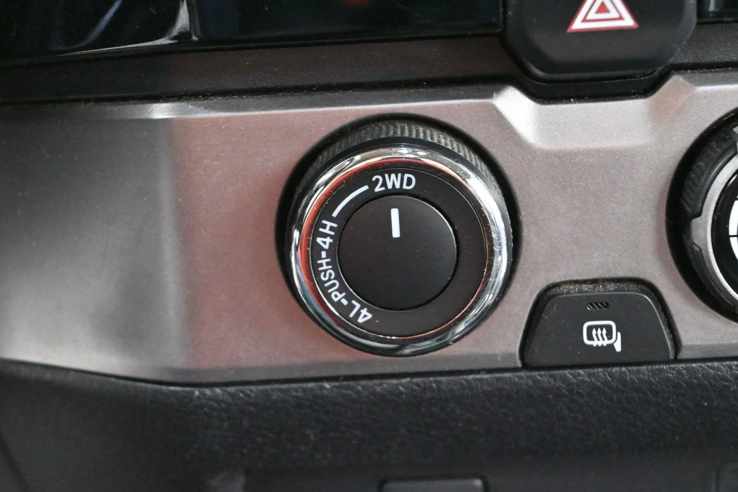 Used 2017 Magnetite Gray Metallic Toyota SR5 image 22