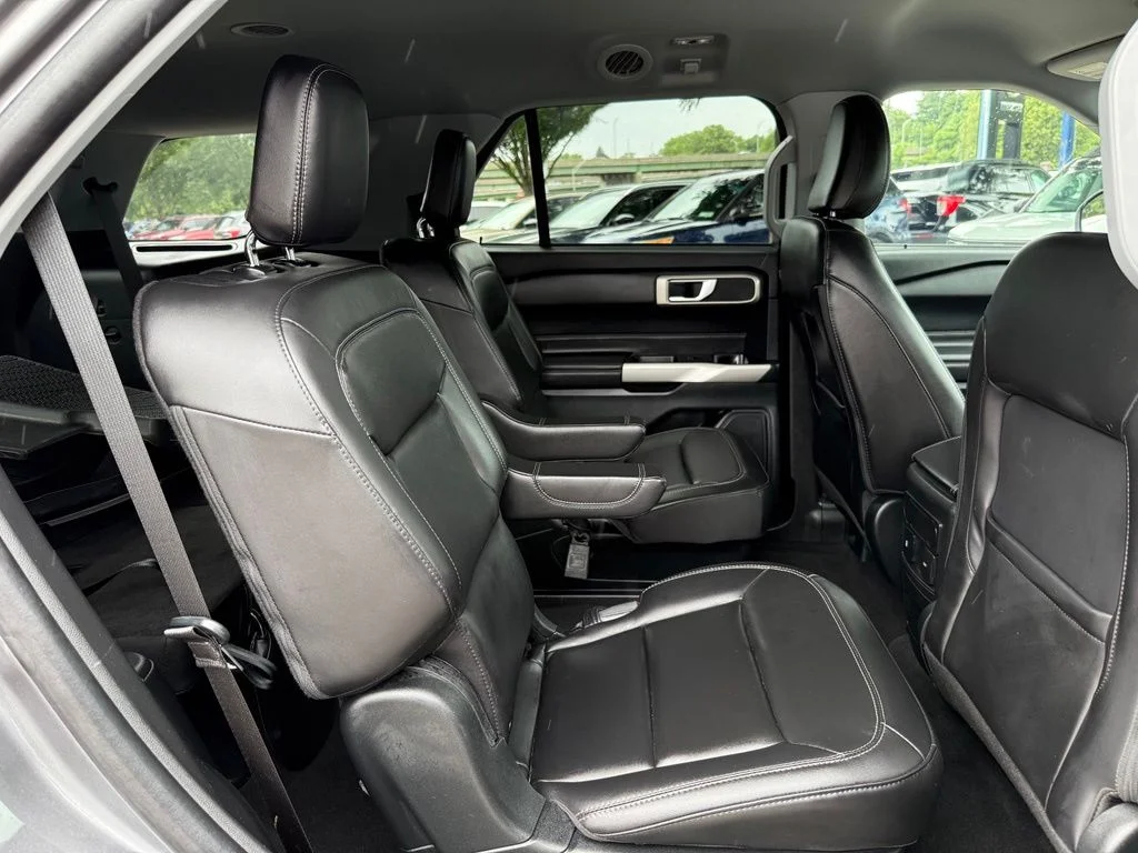 Used 2023 Gray Ford XLT image 30