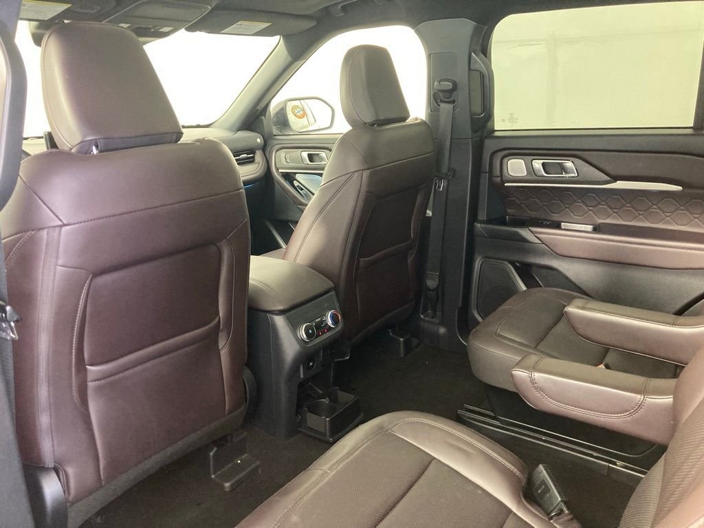 Used 2025 White Ford Platinum image 14