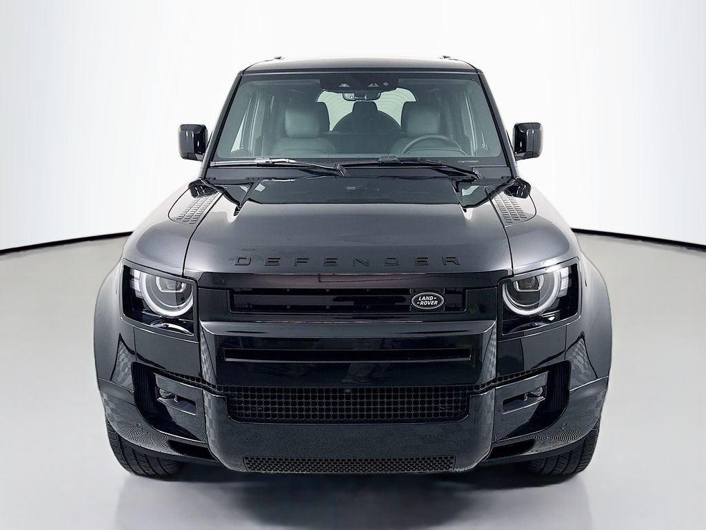 New 2026 Santorini Black Land Rover X-Dynamic SE image 6