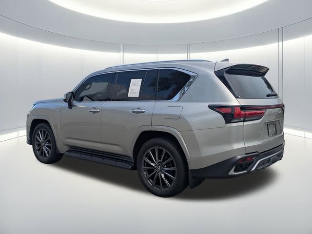 2024 Lexus LX F-Sport - Photo 4
