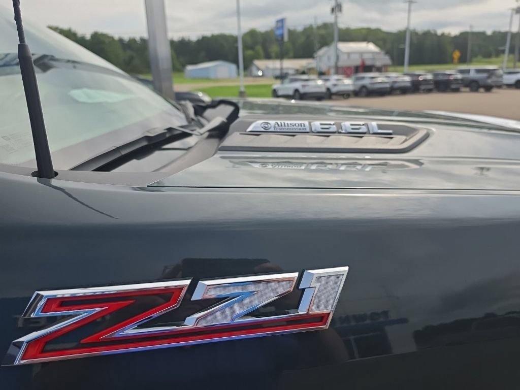 Used 2025 Gray Chevrolet LT image 16