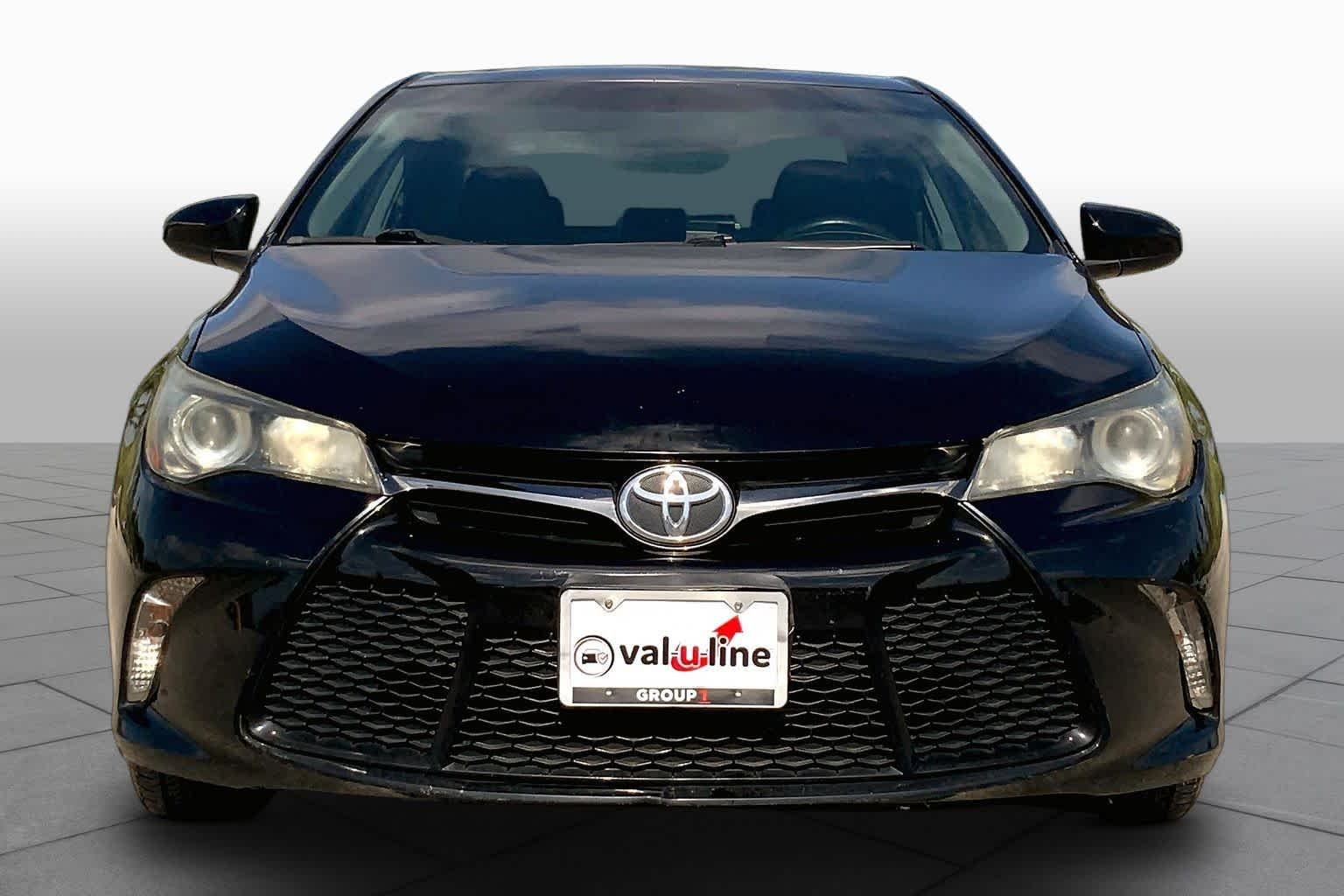 New 2017 Midnight Black Metallic Toyota SE image 4