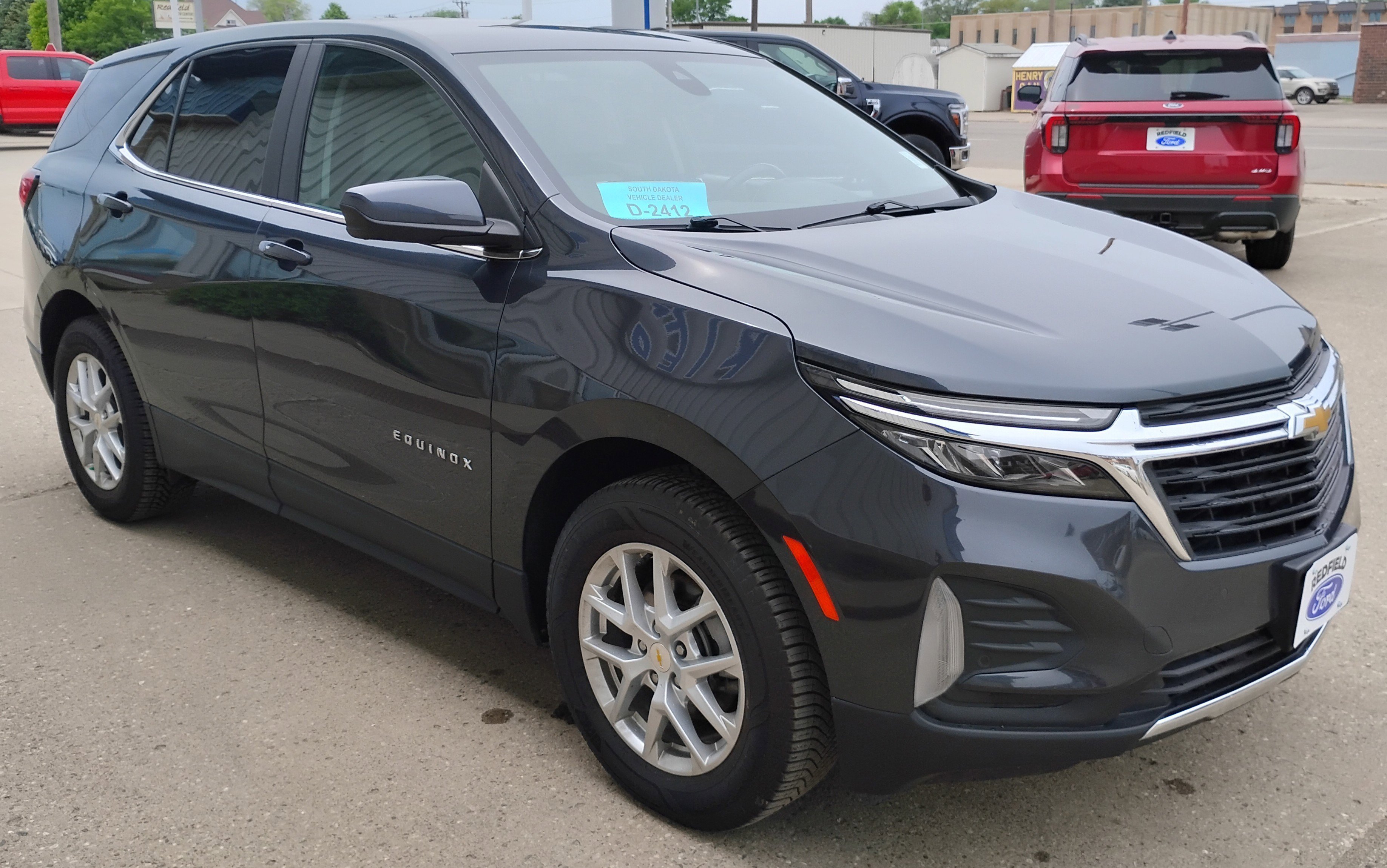Used 2022 Iron Gray Metallic Chevrolet LT image 4