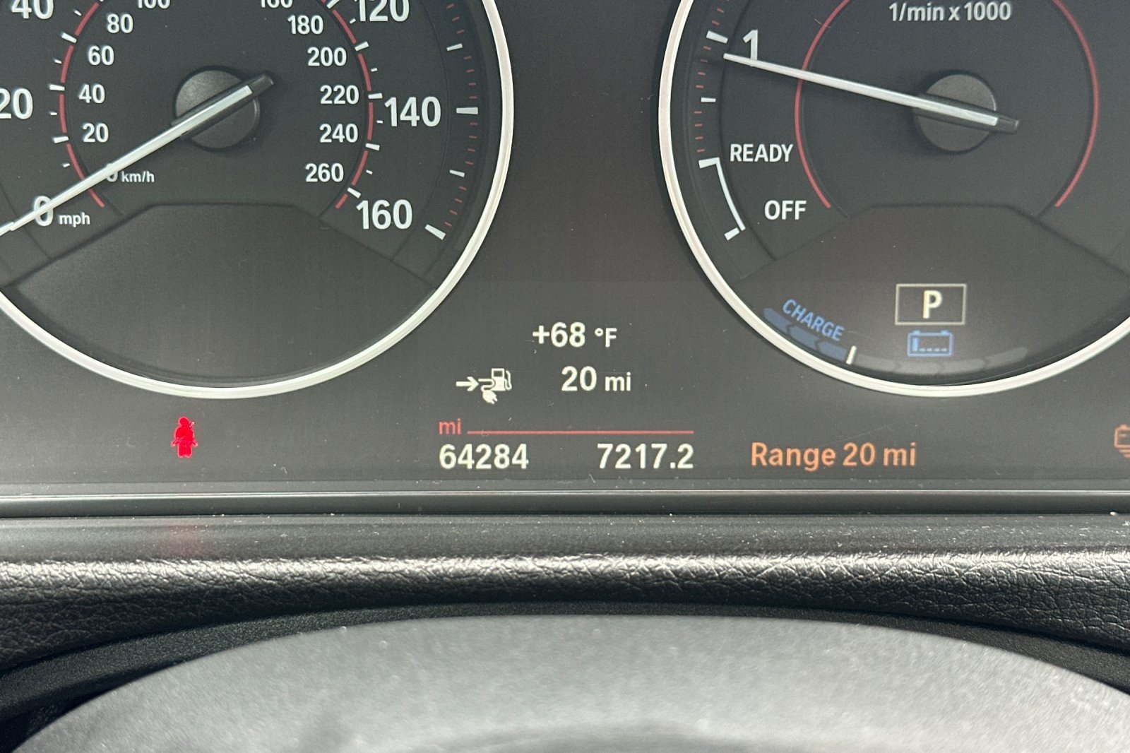 Used 2017 Mineral Gray Metallic BMW 330e iPerformance image 24