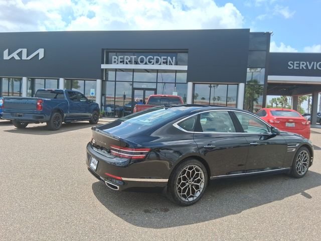 Used 2021 Black Genesis 2.5T image 4
