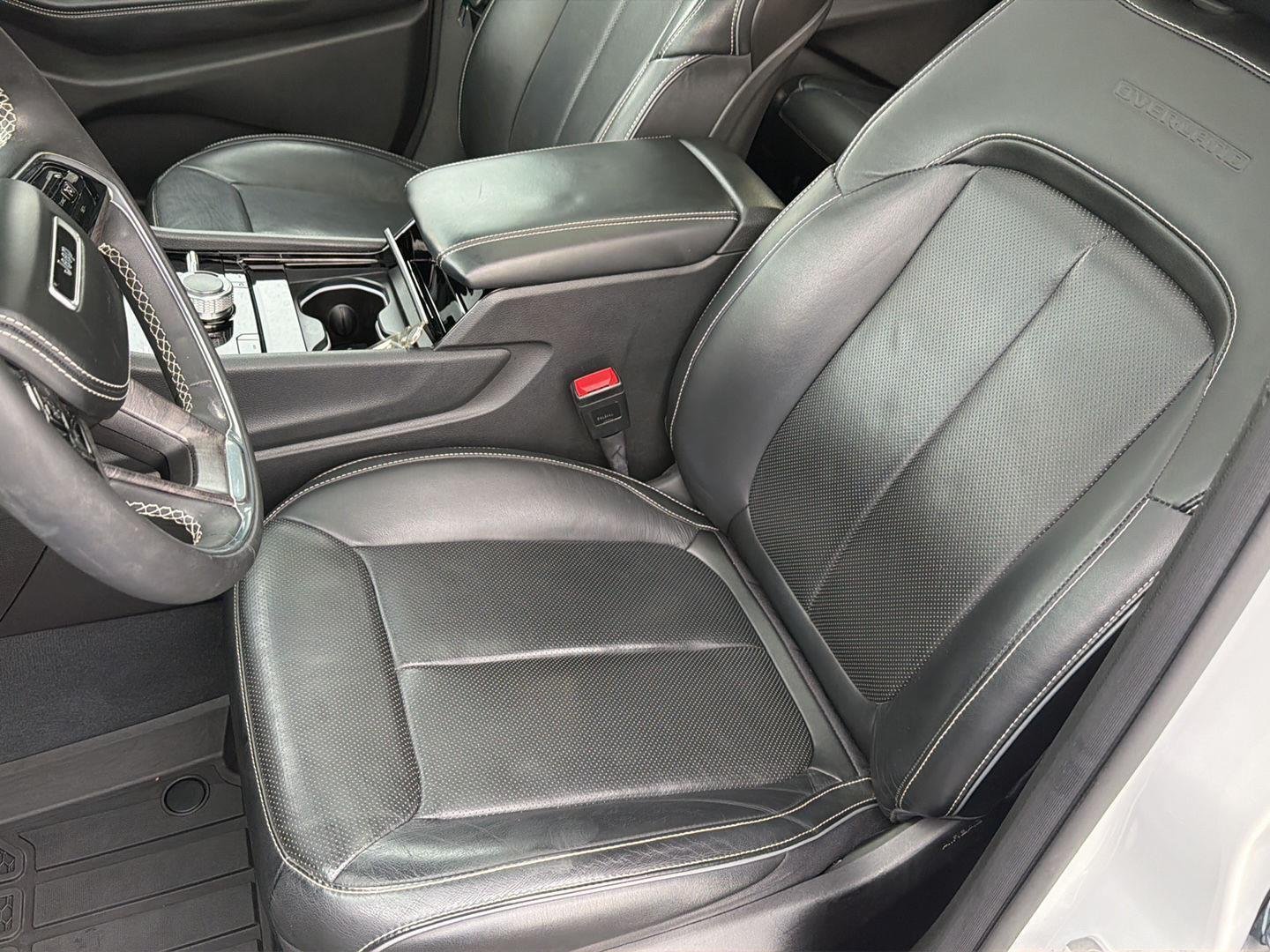 Used 2023 Bright White Clearcoat Jeep Overland image 33
