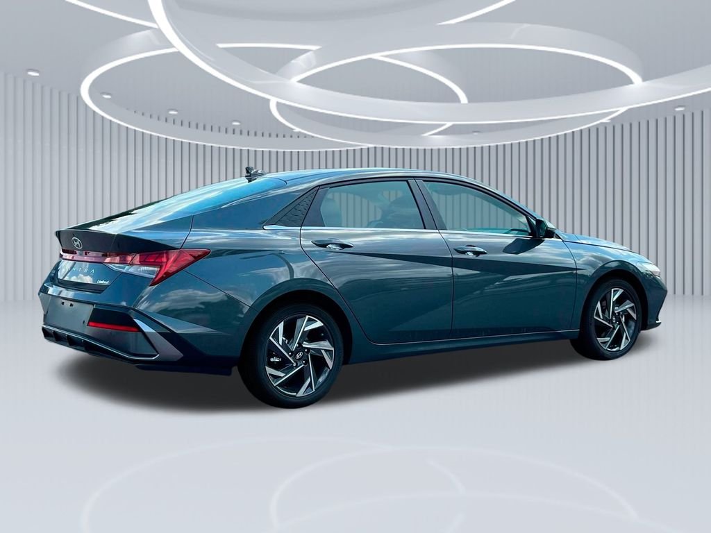 2025 Hyundai Elantra Limited - Photo 27