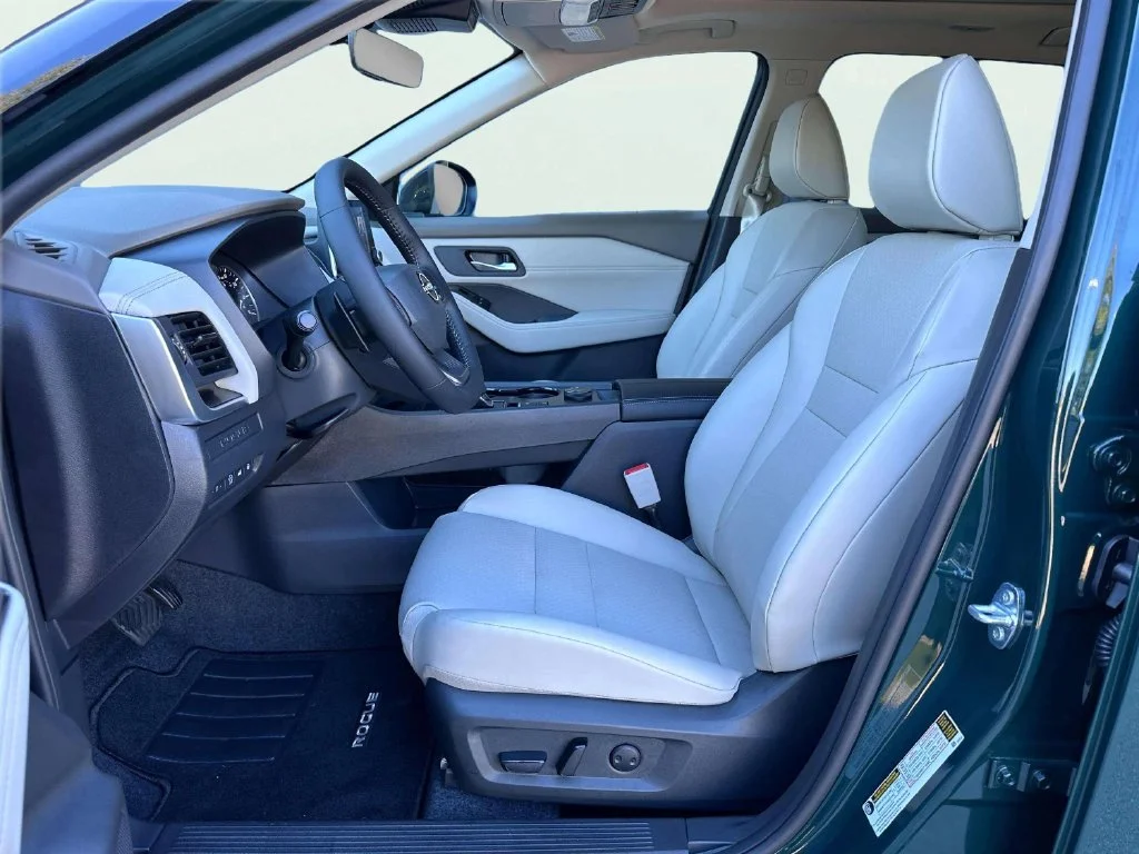 New 2026 Obsidian Green Nissan Dark Armor image 13