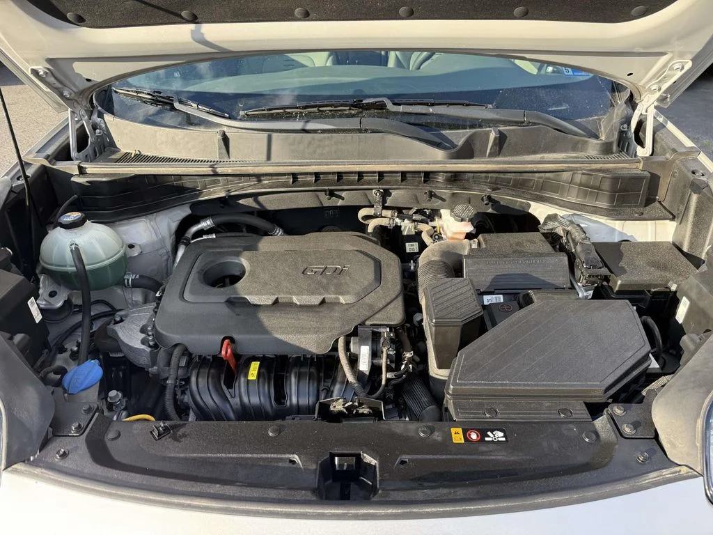 Used 2017 Silver Kia LX image 11