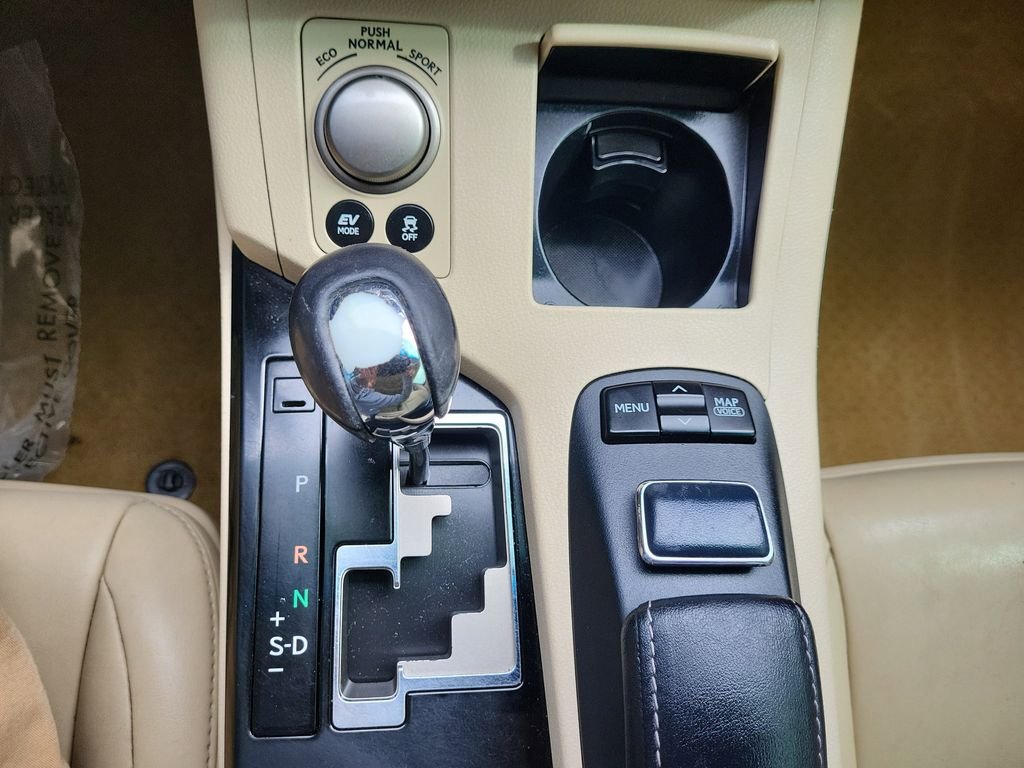 Used 2013 Red Lexus 300h image 20