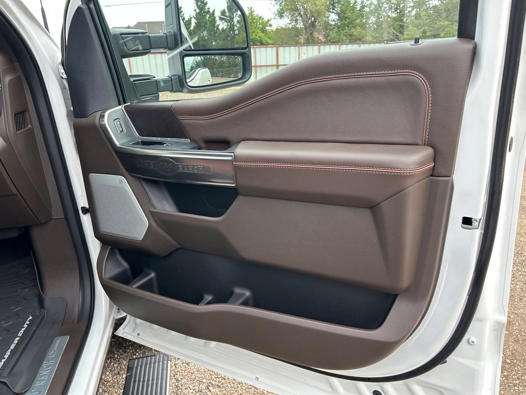 New 2026 Star White Metallic Tri-Coat Ford King Ranch image 46