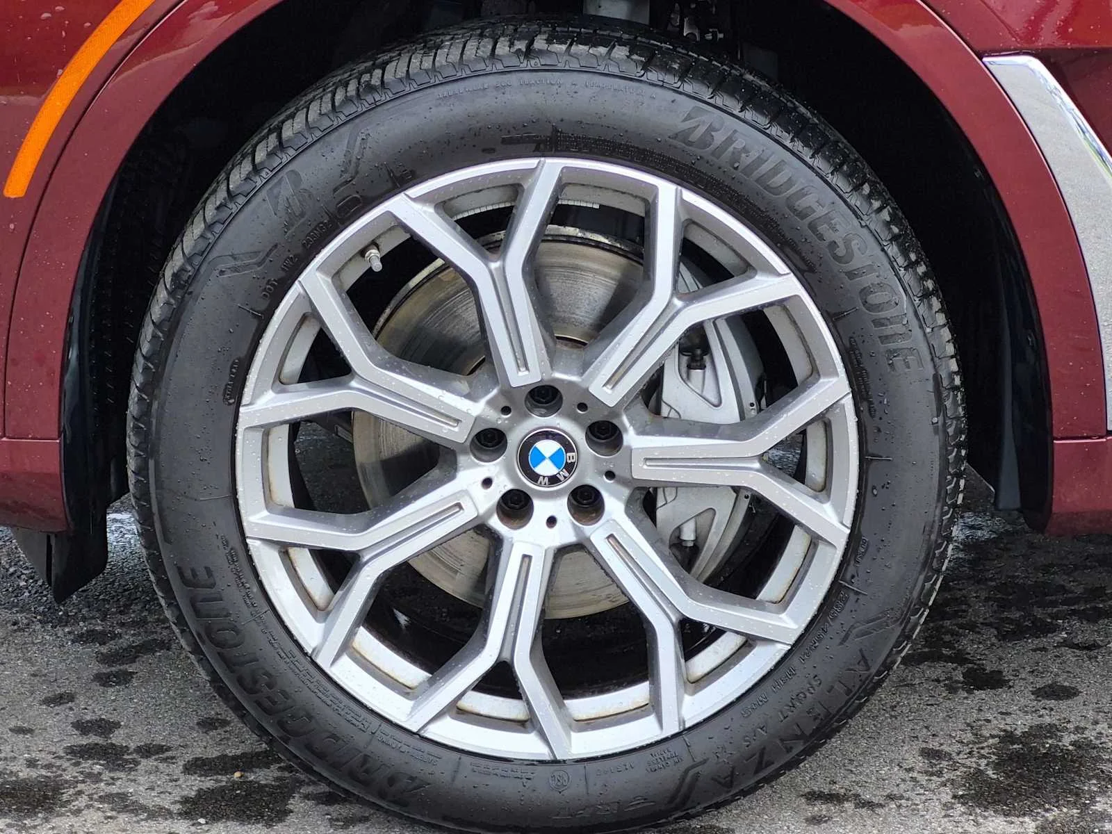 Used 2026 Red BMW xDrive40i image 13
