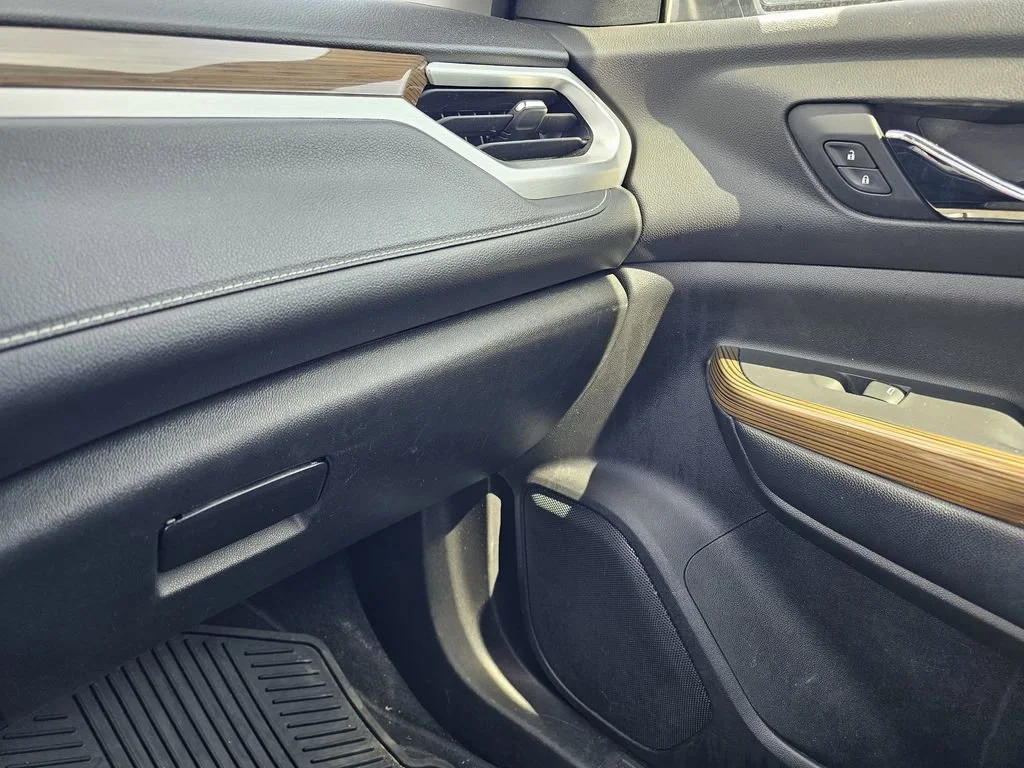 Used 2019 QUICKSILVER METALLIC GMC SLE image 24