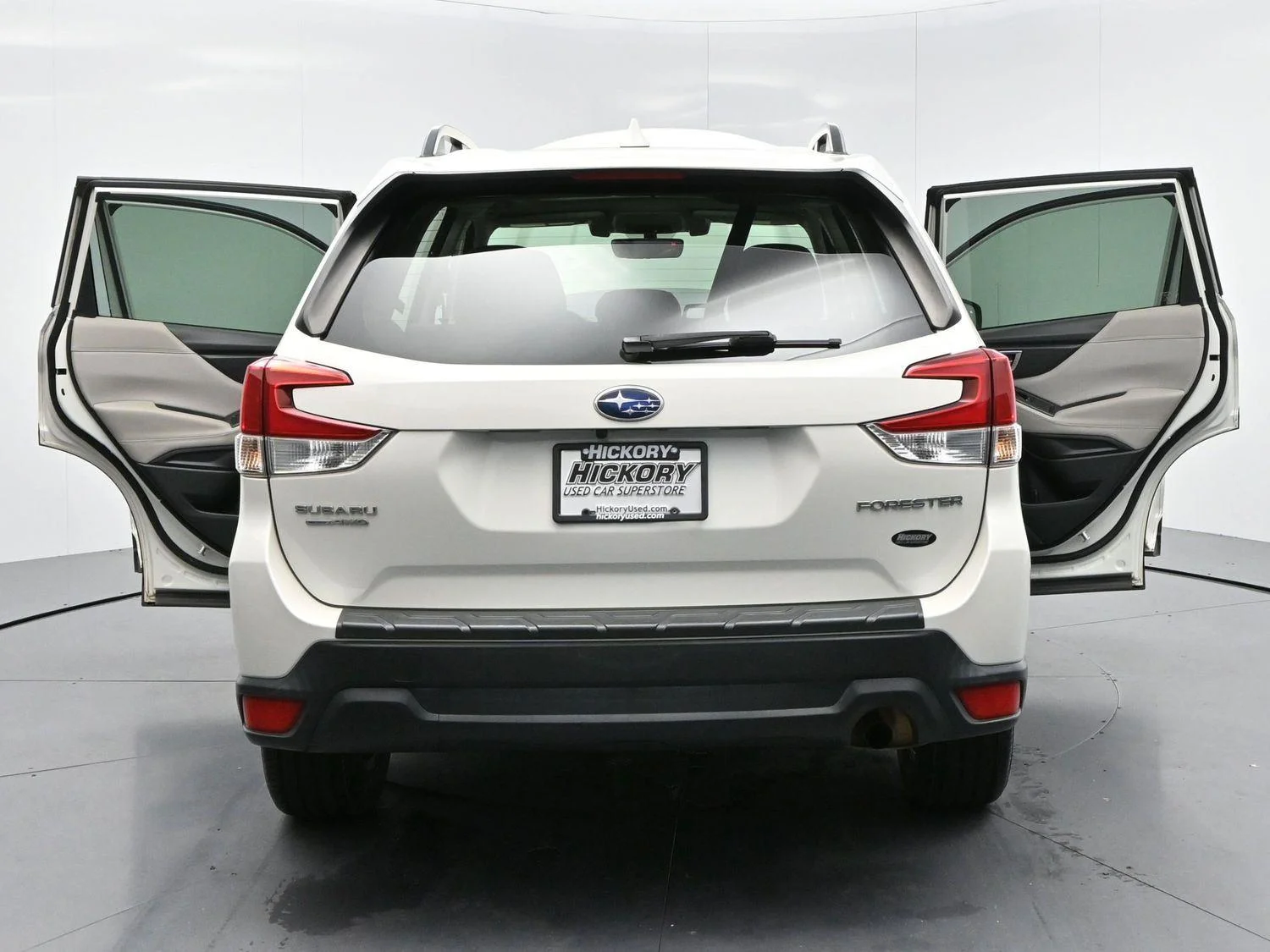 Used 2021 Crystal White Pearl Subaru Premium image 44