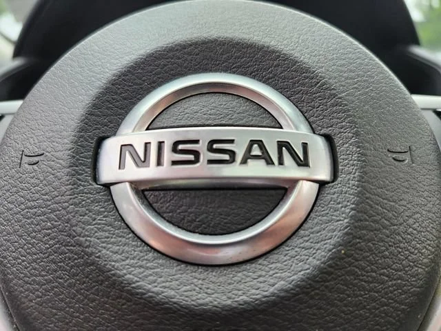 Used 2022 Black Nissan 2.5 SR image 33