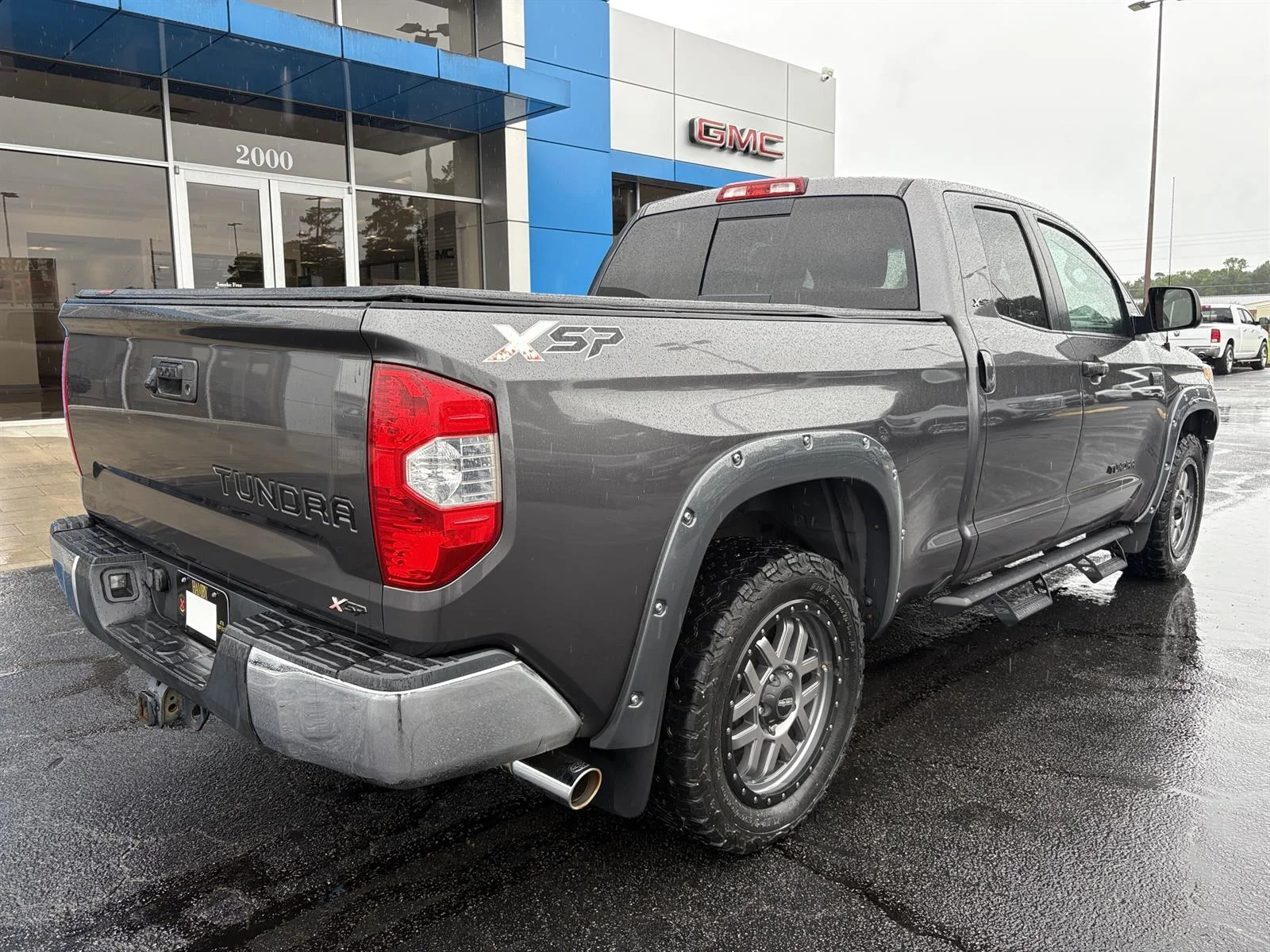 Used 2017 Gray Toyota SR5 5.7L V8 image 6