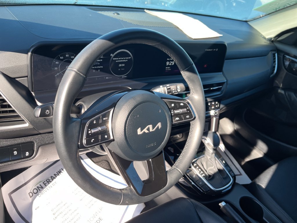 Used 2025 Black Kia EX image 14