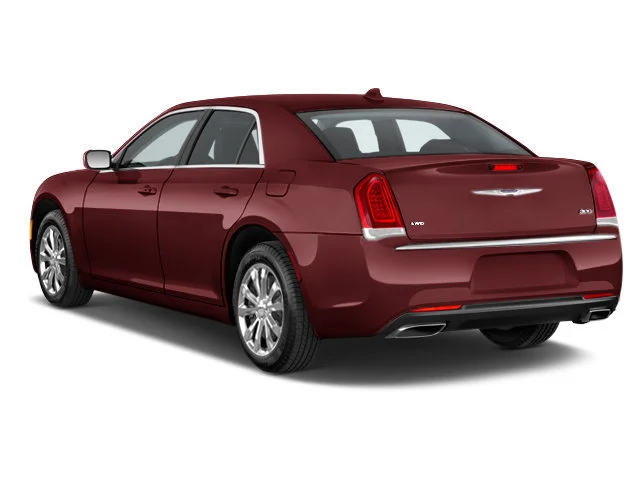 Used 2018 Red Chrysler Touring image 2