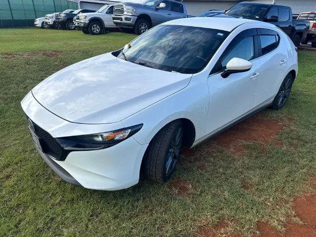 Used 2020 White Mazda Preferred image 3
