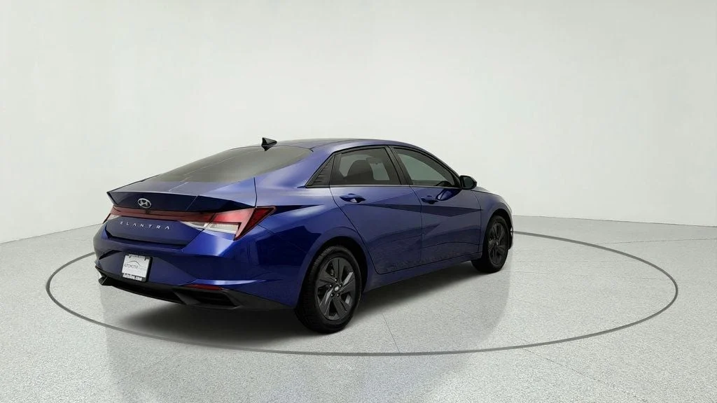 Used 2022 Intense Blue Hyundai SEL IVT w/ Convenience Package image 5
