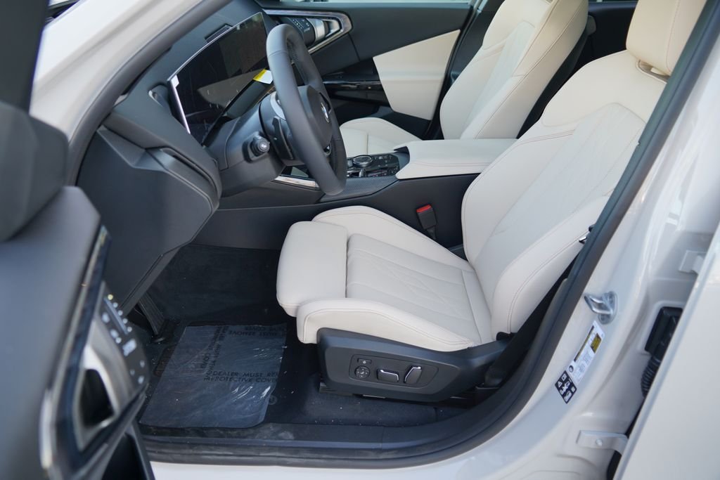 New 2026 Dune Grey Metallic BMW 30 xDrive image 10