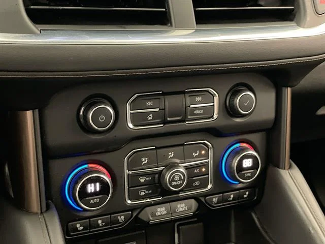 Used 2021 Satin Steel Metallic Chevrolet High Country image 18