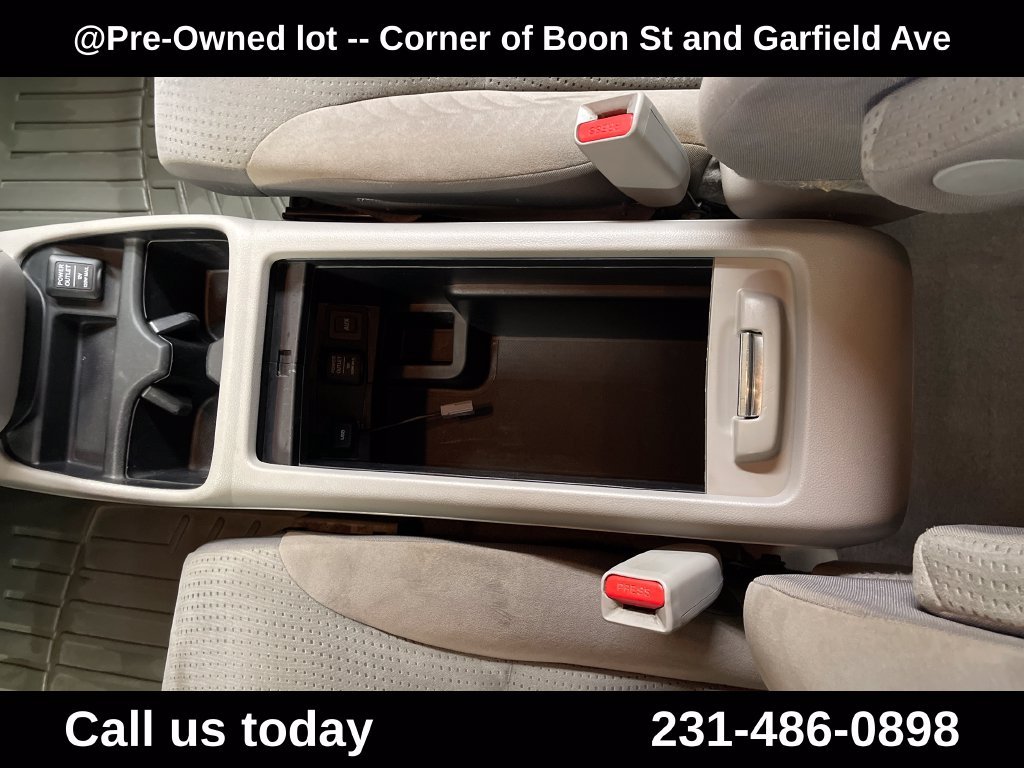 Used 2012 Silver Honda EX image 23