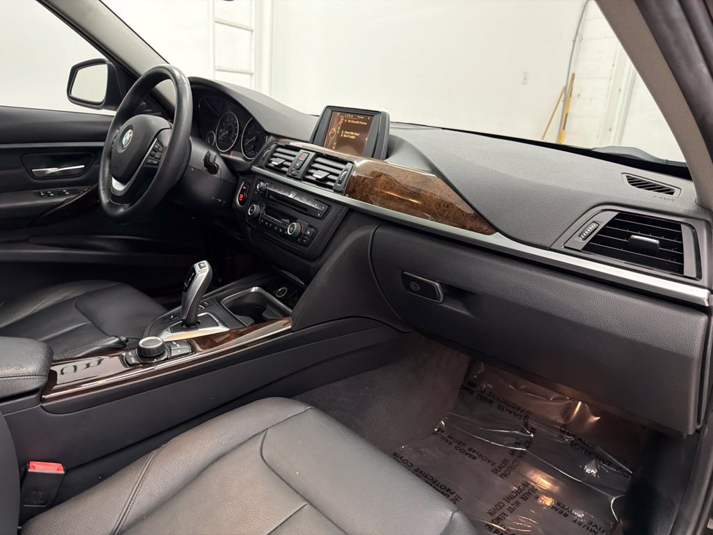 Used 2015 Black BMW 328i image 32